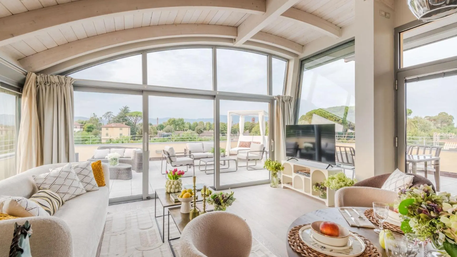 Luce Terrace Panoramic Loft With Elevator, Park In Lucca Apartment Italy